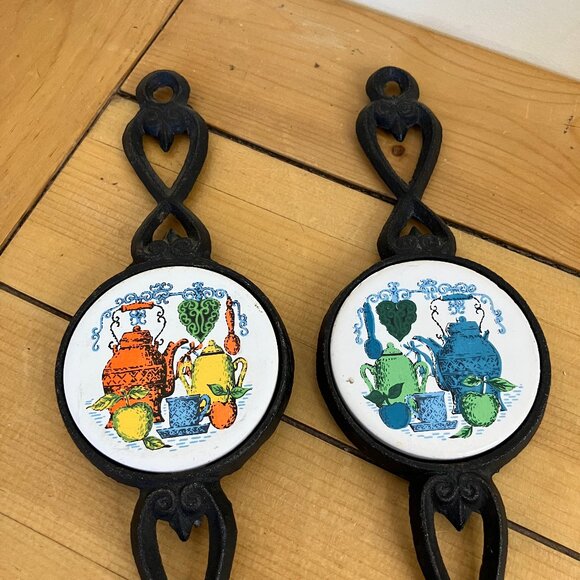 Cast Iron Decorative Spoon & Fork w/ Ceramic Tiles Vintage Kitchen Wall Hanging - Picture 2 of 6